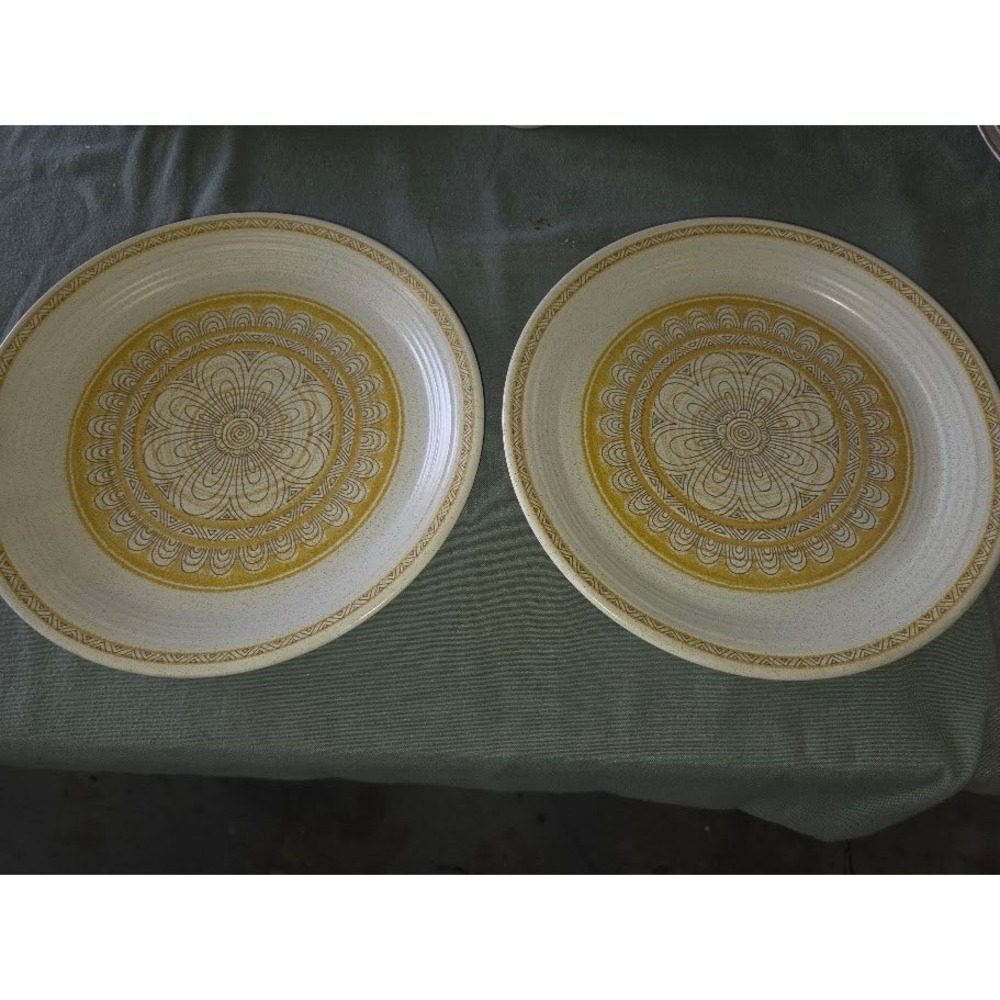 Franciscan Earthenware Sundance Dinner Plates Set of 2 Yellow Medallion 10.75"